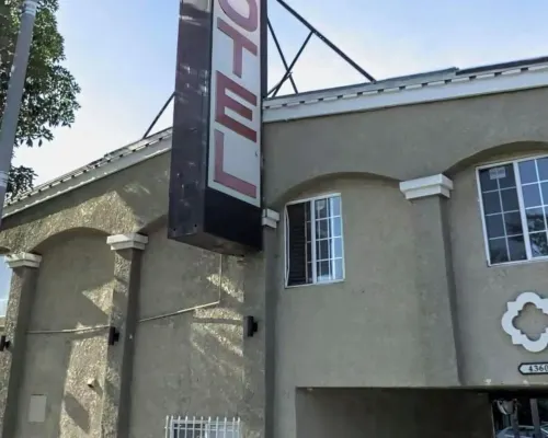 Tropic West Motel Hotels in Bell