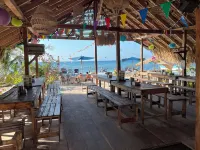 Santa Lova Eco-Hostel Isla Tintipan - Hostels