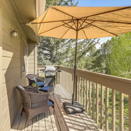 Walk to Golf and Trails! Aspen House in Flagstaff