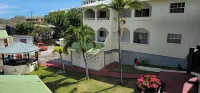 Wave Crest Suites - 3-Star