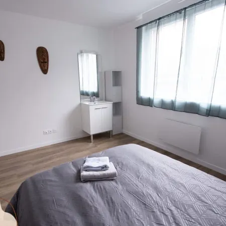 Chez Jean  Hyper centre  4 Chambres  wifi  8 pers
