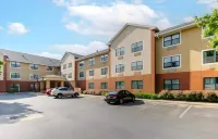 Studio 6 Corporate Extended Stay Washington, D.C. Germantown MD - parking