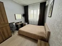 Piramida Hotel - parking