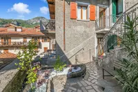 Kirribilli House - Central Nago Torbole with Mountain View - balcony