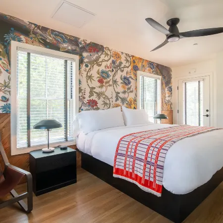 Talbot Commons Hotel