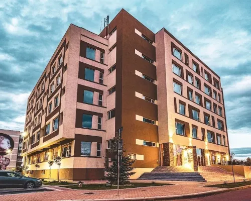 Fiald Hotel & Spa فنادق في باكاو