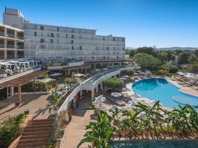 Valentin Somni Hotel & Suites