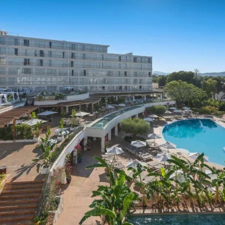Valentin Somni Hotel & Suites