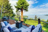 Snow Goose Point: Stunning Views & New Hot Tub! - 4 tähden