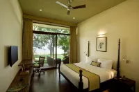 Waterwoods Lodge Kabini - Balkon