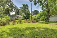 Home w/ Fenced Yard, 13 Mi to Kansas City Stadium! - Wifi