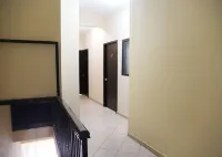 Hotel La Villa - 2-Star