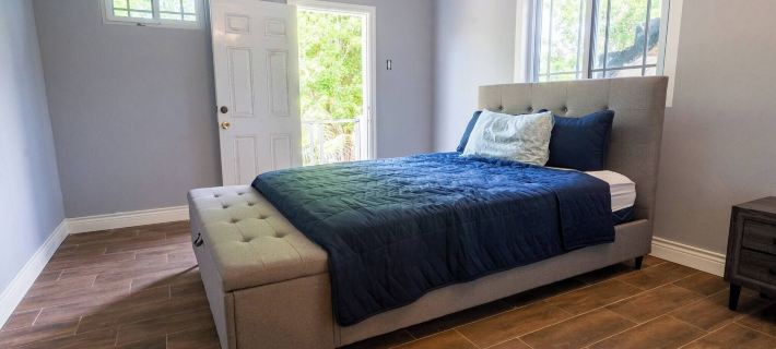 Modern Home 10minstobeach, Private Cliff, AC Wifi Hotels in West End