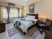 Room in Villa - Zambezi Family Lodge - Lion Room - Guest houses