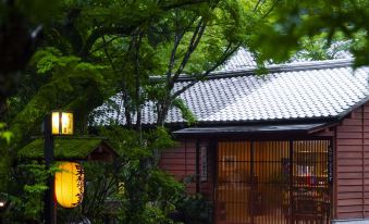 140 Year-Old Mountain Village Inn Orihashi Hotel