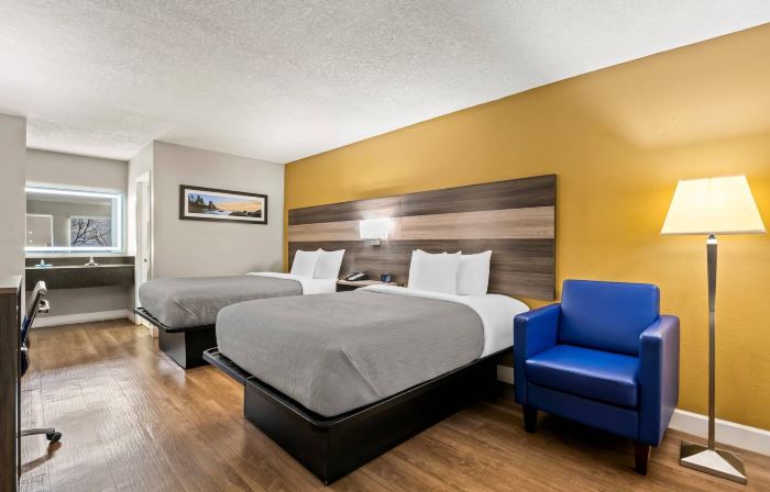 Quality Inn Near Blue Spring