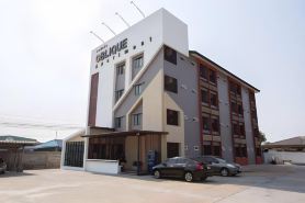 OBLIQUE Apartment BangYai