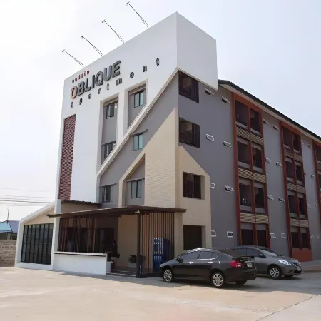 OBLIQUE Apartment BangYai Отели рядом с достопримечательностью «Торговый центр Central Plaza WestGate»