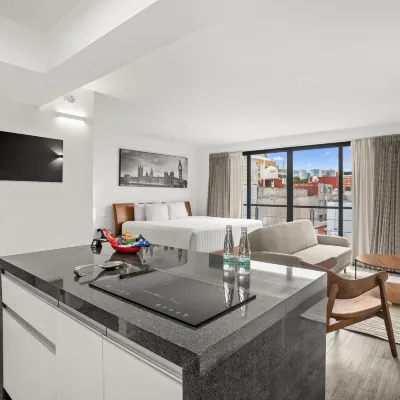 Armonik suites By Casanevo - King Bed Suite Отели рядом с достопримечательностью «Ансурес»