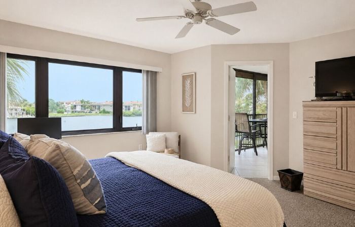 AJ's Bayside Treasure - Outstanding Waterfront Views & Private Beach Access!