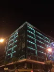Stay Hybrid Youth Hostel - Hostales