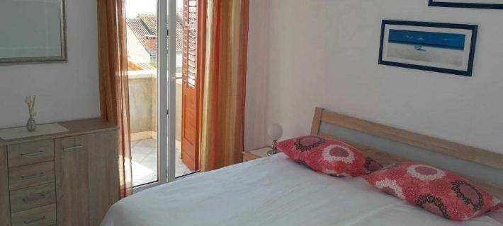 Apartment Račić - Two-bedroom Apartment with Balcony and Sea View Hotels in Bol