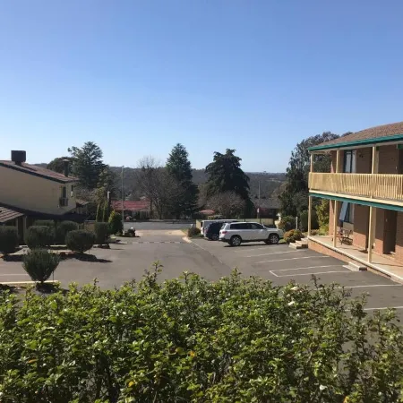 Hideaway Motor Inn