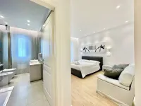 J&O' Luxury Suite - Bed and Breakfasts