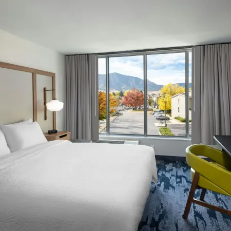 Fairfield Inn & Suites Boulder