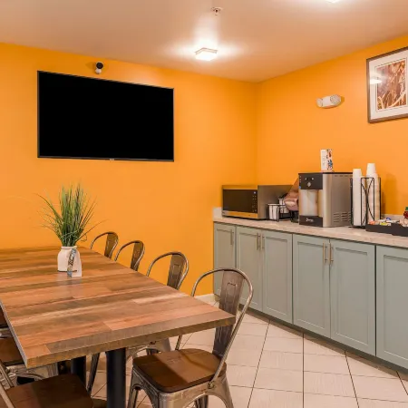 Inn at Moss Landing Point