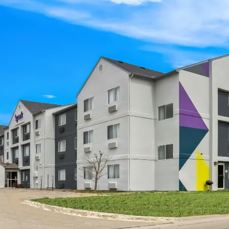 Spark by Hilton Moline Quad Cities