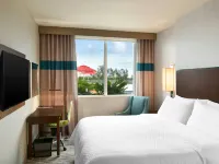 Four Points by Sheraton Coral Gables Hotels near CocoWalk