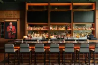 The Union Club Hotel at Purdue University, Autograph Collection - bar