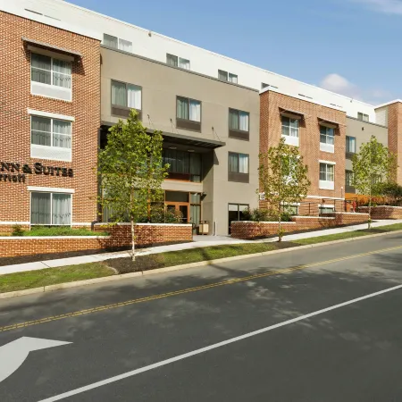 Fairfield Inn & Suites Charlottesville Downtown/University Area