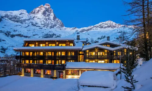 希爾米塔吉羅萊夏朵精品酒店Hotel Hermitage Relais & Châteaux