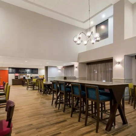 Hampton Inn Wilson Downtown