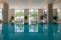The Pearle Hotel & Spa, Autograph Collection - Swimmingpools
