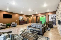 Cobblestone Hotel & Suites - Stevens Point - parking