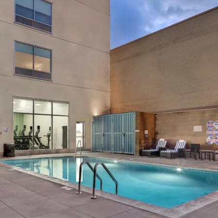 Holiday Inn Express & Suites GLENDALE DOWNTOWN by IHG