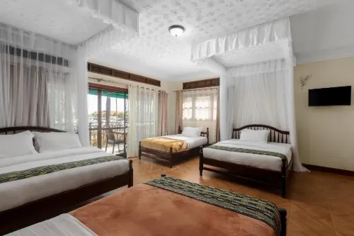 7 Days Motel Near UN Base - سبا