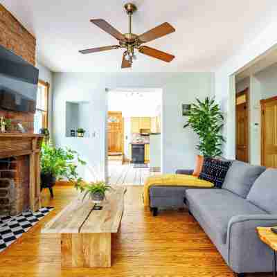 Jungle House Boutique Lofts – Downtown Columbus & Short North Rooms