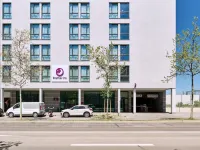 Premier Inn München City West Hotels near Laim