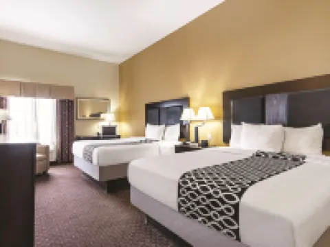 La Quinta Inn & Suites by Wyndham Houston New Caney Hotels in Montgomery County