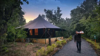 Pench Jungle Camp โรงแรมใน