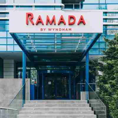 Ramada by Wyndham Constanta Hotel Exterior