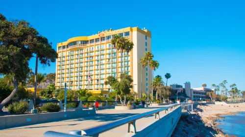 Crowne Plaza Ventura Beach Hotels in Ventura