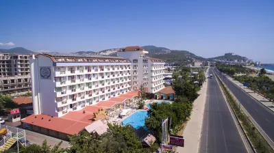 First Class Hotel - All Inclusive Отели рядом с достопримечательностью «Plumeria Mall»