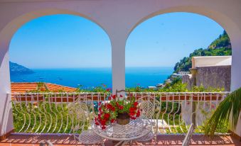 Positano Comfortable Apt. with Gorgeous Lemongarden