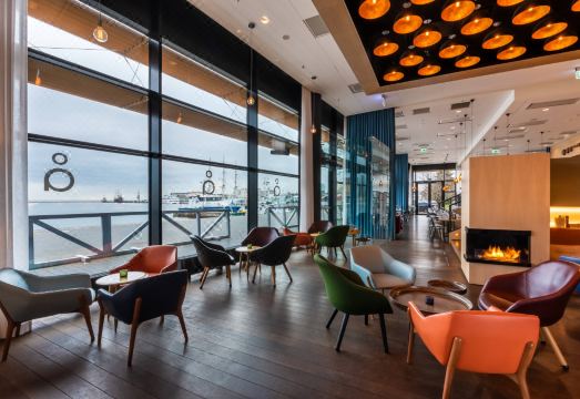 코트야드 바이 메리어트 그디니아 워터프런트