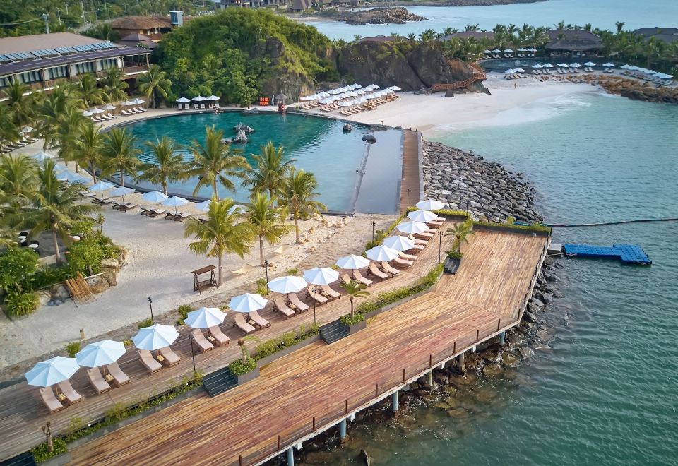 아미아나 리조트 나쨩의 전용 해변 모습